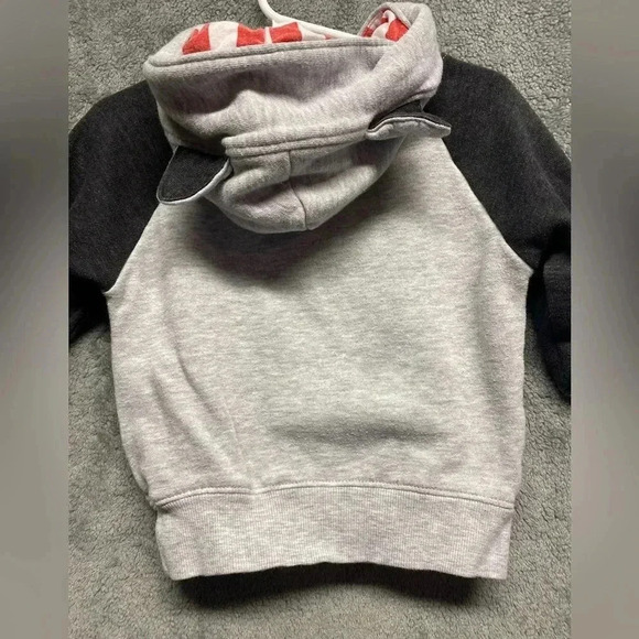 Dr Seuss hooded sweatshirt size 18 months - Picture 5 of 6